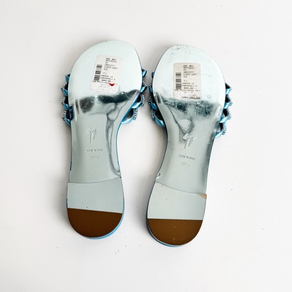Giuseppe Zanotti
Iride crystal-embellished slides in metallic blue size 37.5 - Picture 6 of 7